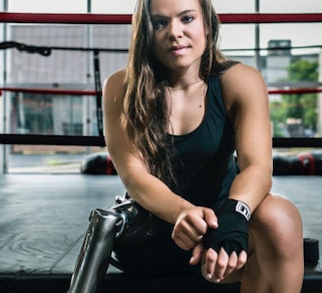 Woman Born Without One Leg Discovers Her Talent in Boxing