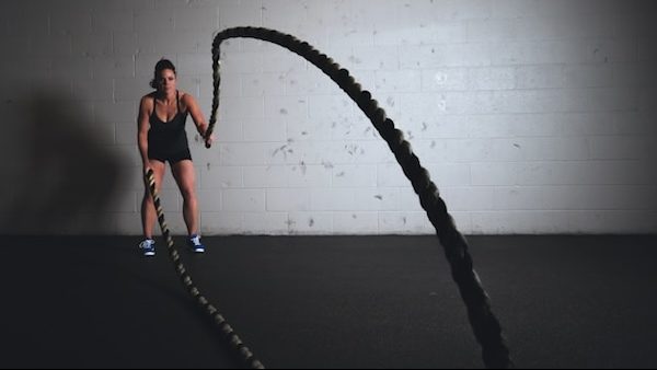female crossfit athlete