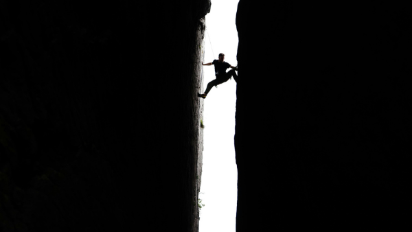 free solo climbing